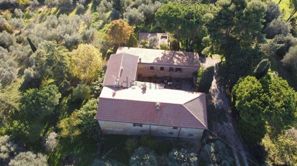 casa indipendente in vendita a Trequanda