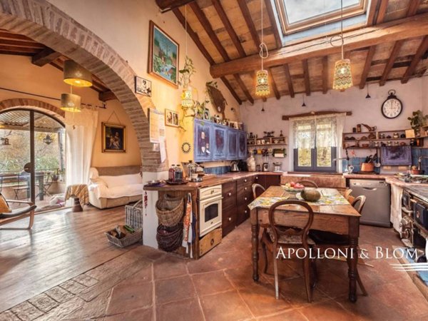 casa indipendente in vendita a Trequanda