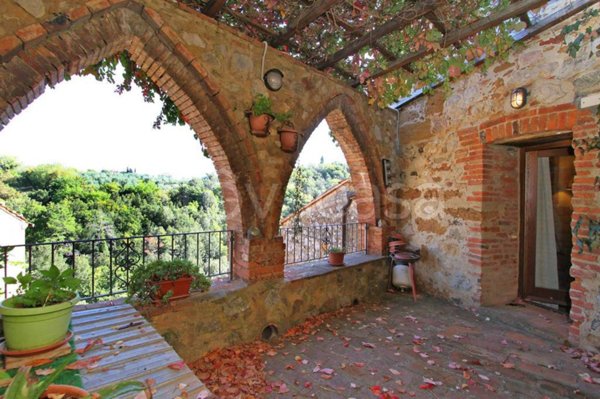 casa indipendente in vendita a Trequanda in zona Petroio
