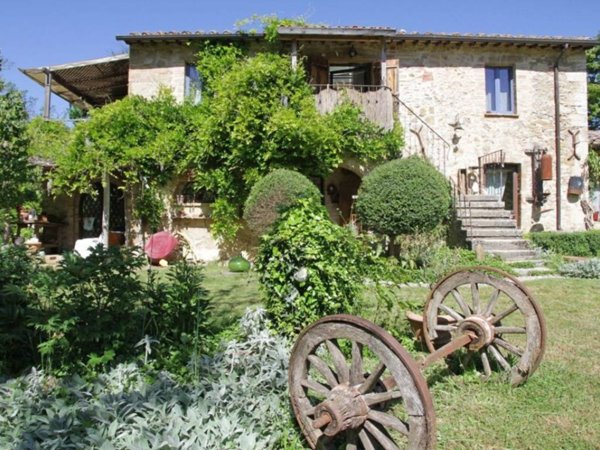 casa indipendente in vendita a Trequanda in zona Castelmuzio