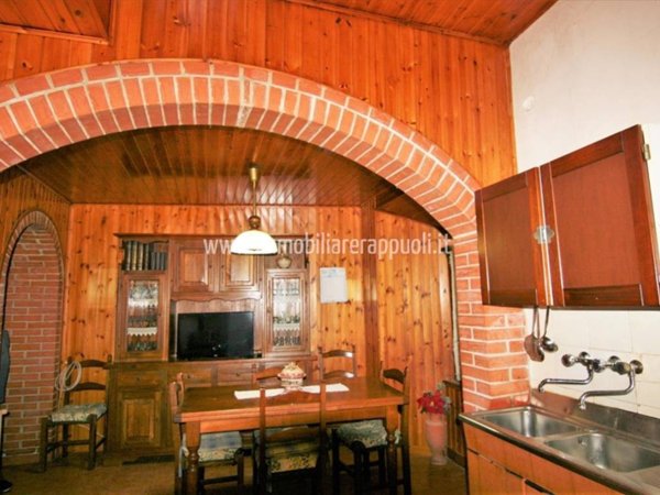 casa indipendente in vendita a Trequanda in zona Petroio