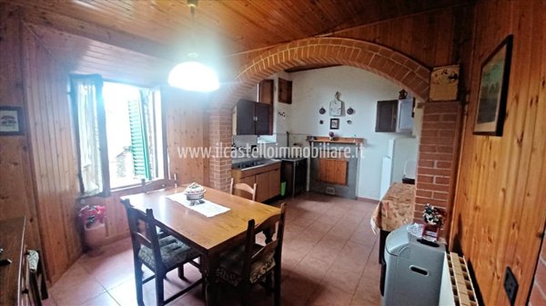 appartamento in vendita a Trequanda in zona Petroio