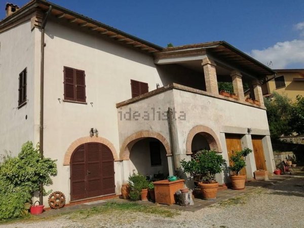 casa indipendente in vendita a Trequanda