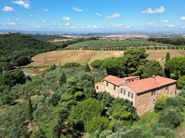 casa indipendente in vendita a Trequanda