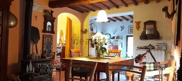 casa indipendente in vendita a Trequanda in zona Petroio