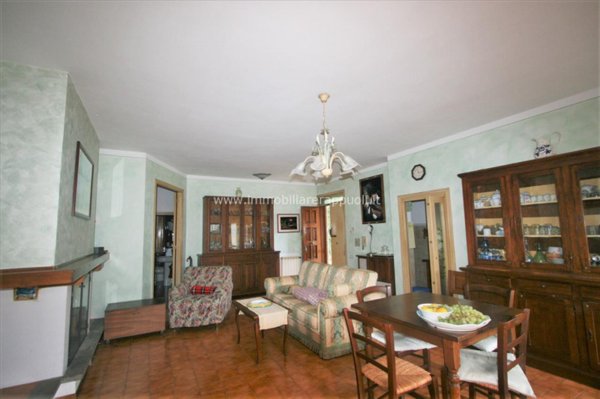 appartamento in vendita a Trequanda in zona Petroio