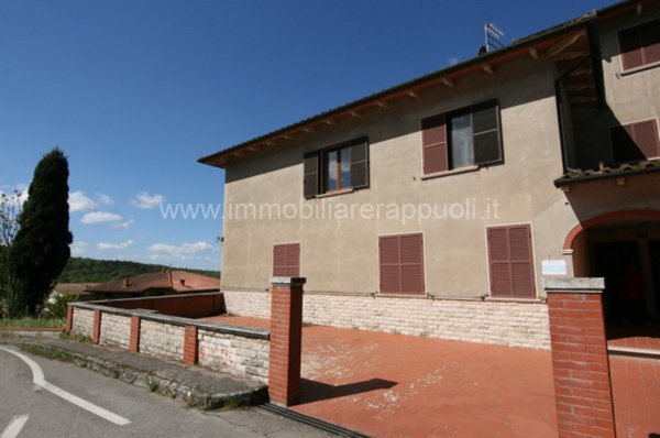 casa indipendente in vendita a Trequanda