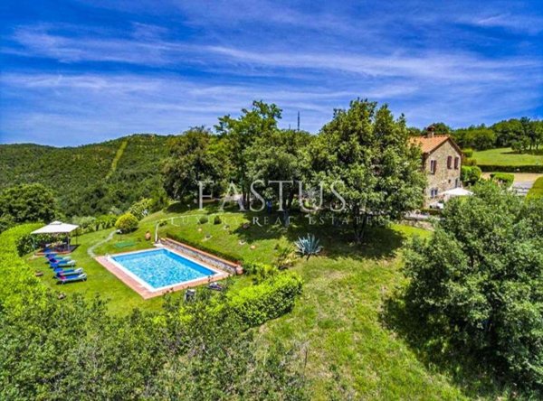 casale in vendita a Trequanda