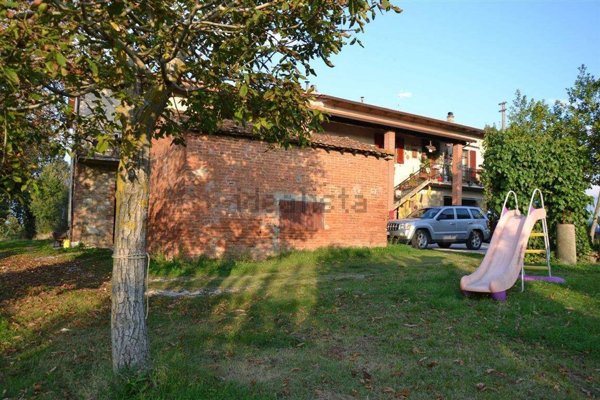 casa indipendente in vendita a Trequanda