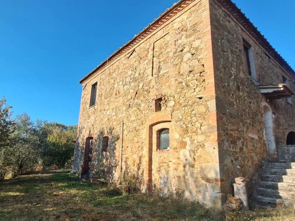 casa indipendente in vendita a Trequanda