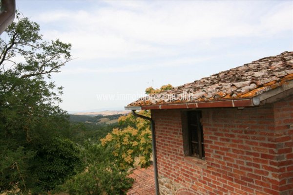 casa indipendente in vendita a Trequanda