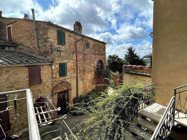 casa indipendente in vendita a Trequanda in zona Castelmuzio