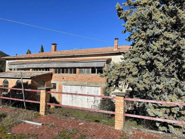 casale in vendita a Trequanda