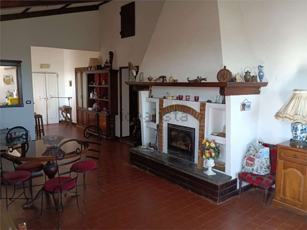 casa indipendente in vendita a Trequanda