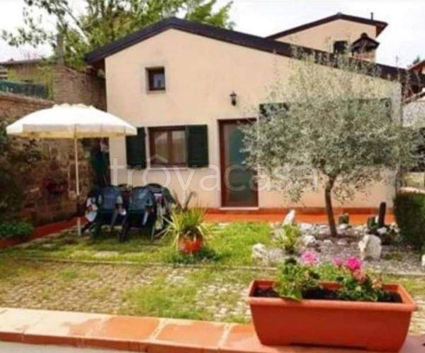 appartamento in vendita a Montalcino in zona Torrenieri