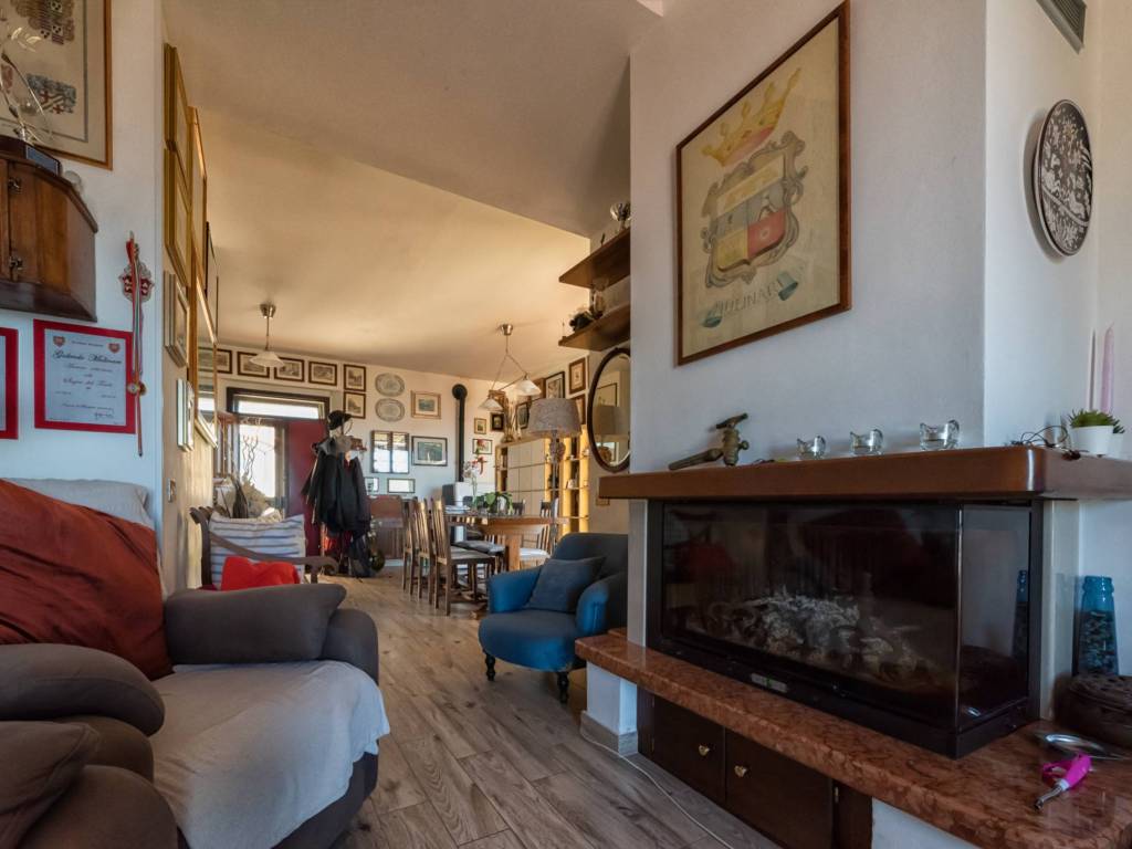 casa indipendente in vendita a Montalcino