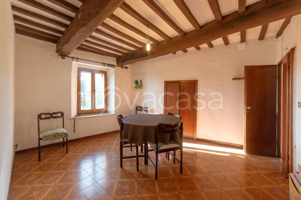 appartamento in vendita a Montalcino in zona Castelnuovo dell'Abate