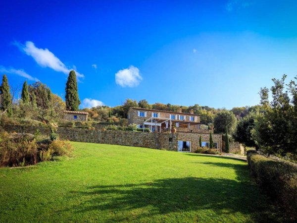 casa indipendente in vendita a Montalcino