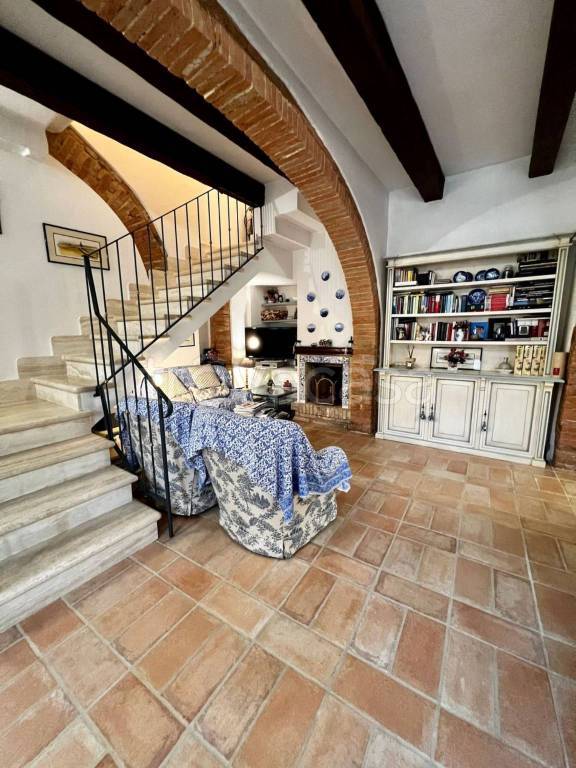 casa indipendente in vendita a Montalcino in zona San Giovanni d'Asso