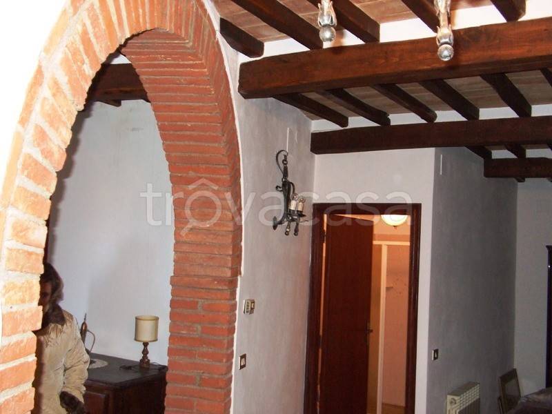 casa indipendente in vendita a Montalcino