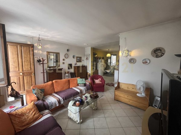 casa indipendente in vendita a Montalcino in zona San Giovanni d'Asso