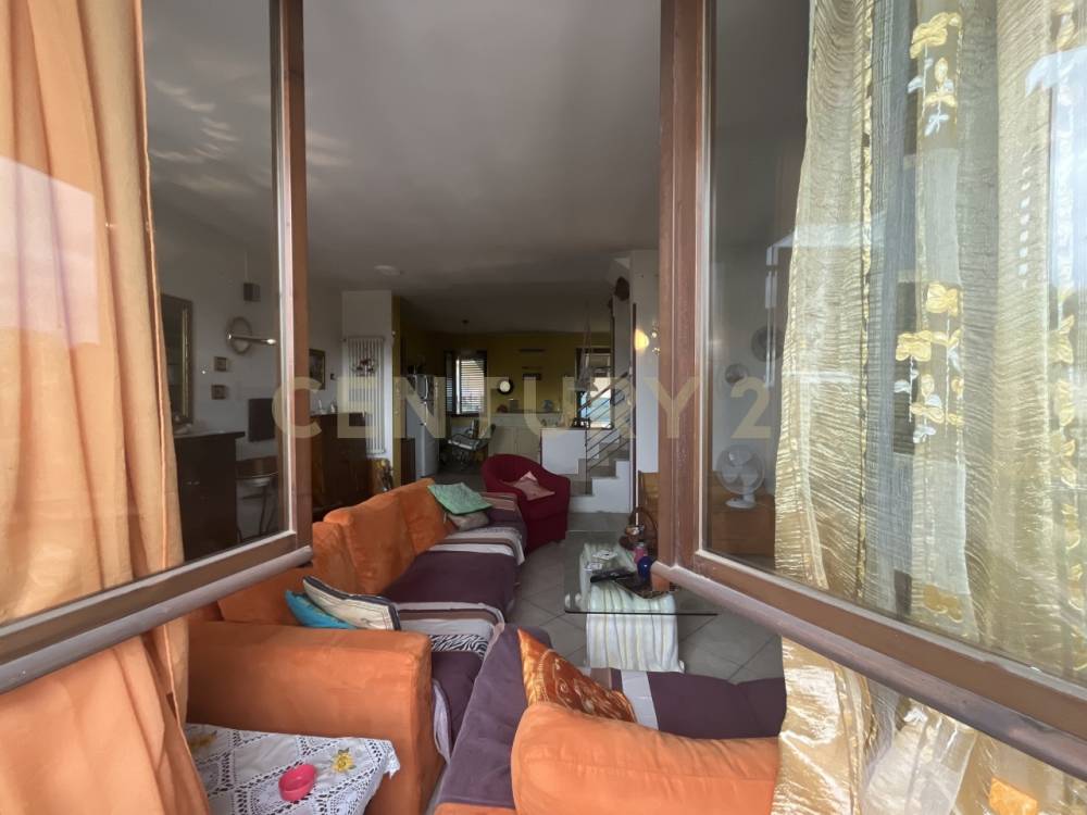 casa indipendente in vendita a Montalcino in zona San Giovanni d'Asso