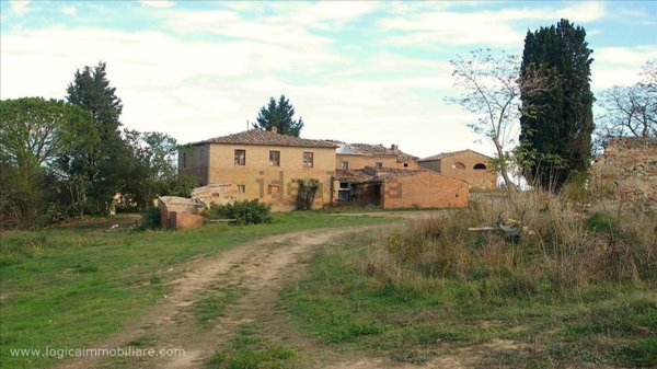 casa indipendente in vendita a Montalcino