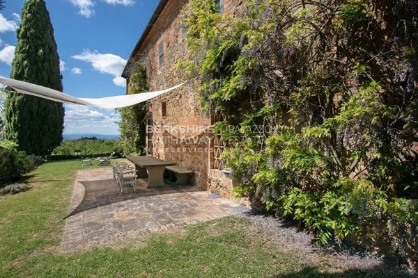 casa indipendente in vendita a Montalcino in zona Montisi