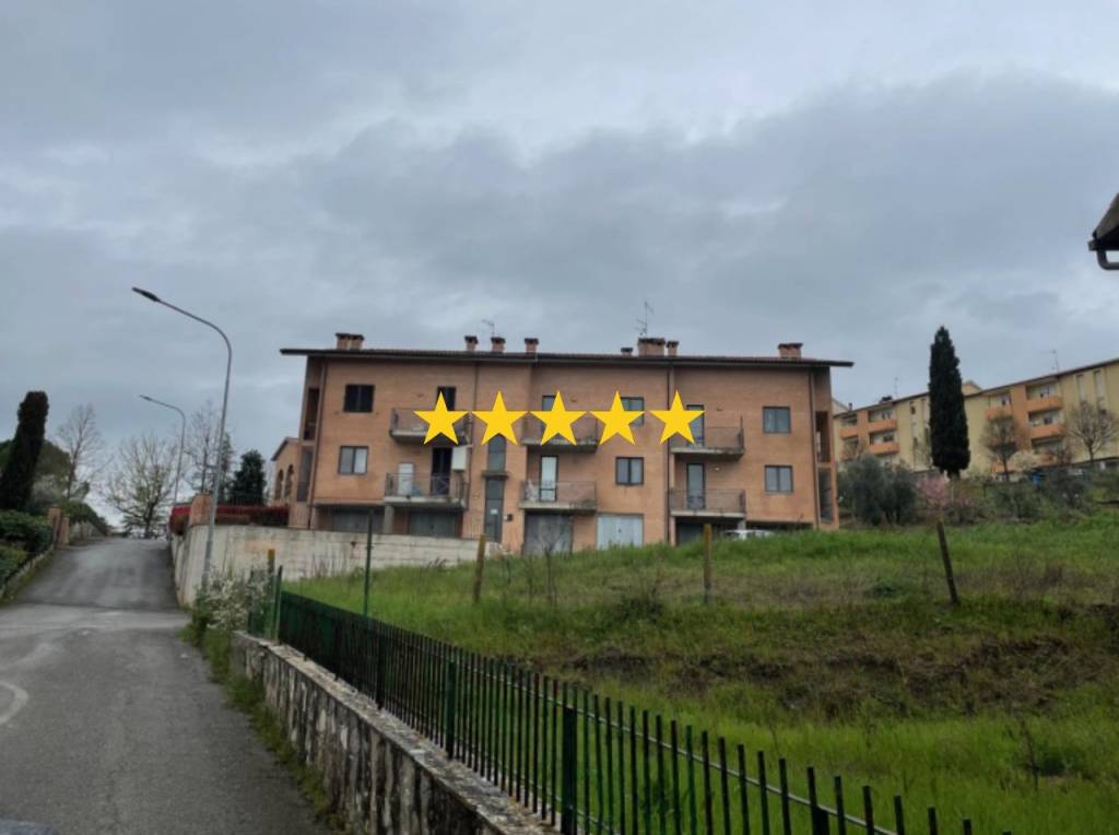 appartamento in vendita a Montalcino in zona Torrenieri