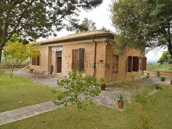 casa indipendente in vendita a Montalcino in zona San Giovanni d'Asso