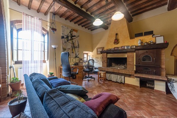 appartamento in vendita a Montalcino in zona San Giovanni d'Asso