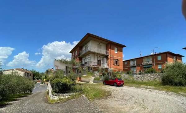 appartamento in vendita a Montalcino in zona San Giovanni d'Asso