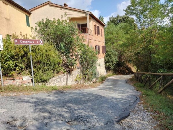 casa indipendente in vendita a Montalcino in zona San Giovanni d'Asso