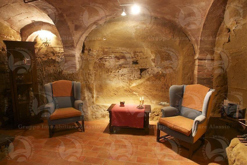 negozio in vendita a Montalcino