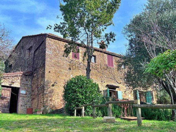casa indipendente in vendita a Montalcino