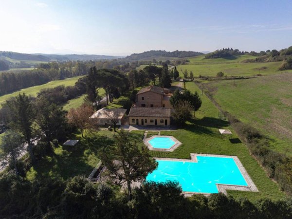 casa indipendente in vendita a Montalcino in zona Torrenieri