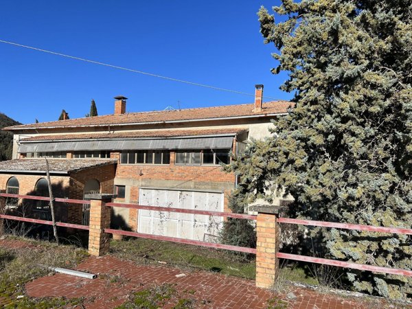 casale in vendita a Montalcino