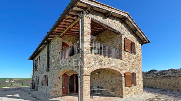 casa indipendente in vendita a Montalcino