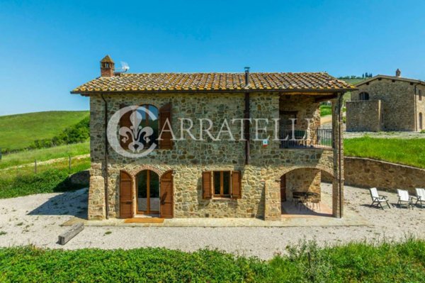 casa indipendente in vendita a Montalcino
