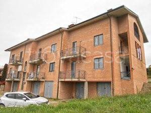 appartamento in vendita a Montalcino in zona Torrenieri