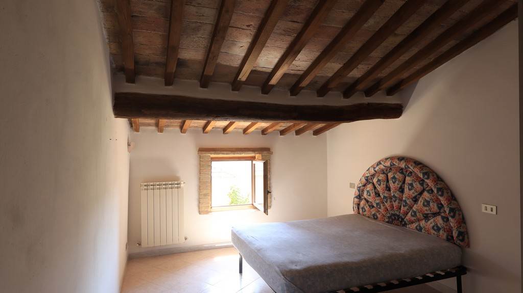 appartamento in vendita a Montalcino in zona Torrenieri