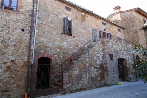 casa indipendente in vendita a Montalcino in zona Montisi