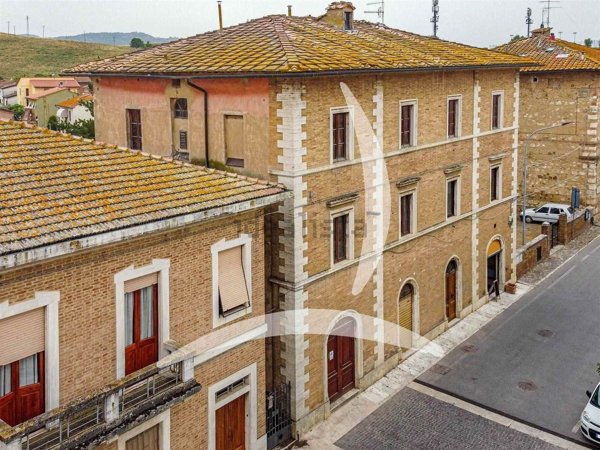appartamento in vendita a Montalcino in zona Torrenieri