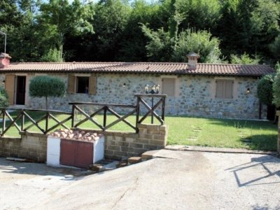 casa indipendente in vendita a Montalcino