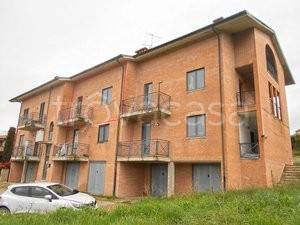 appartamento in vendita a Montalcino in zona Torrenieri