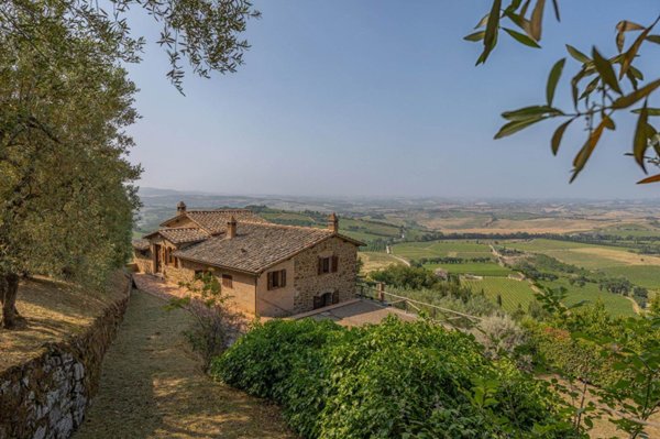 casa indipendente in vendita a Montalcino