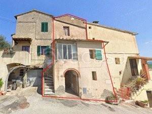 appartamento in vendita a Montalcino in zona San Giovanni d'Asso