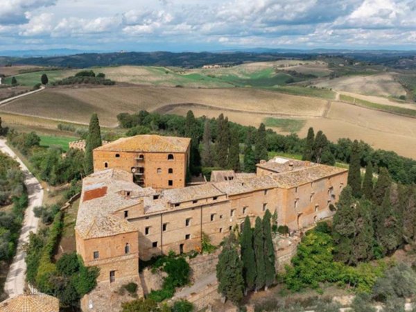 intera palazzina in vendita a Montalcino