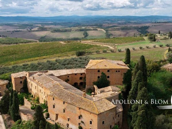intera palazzina in vendita a Montalcino