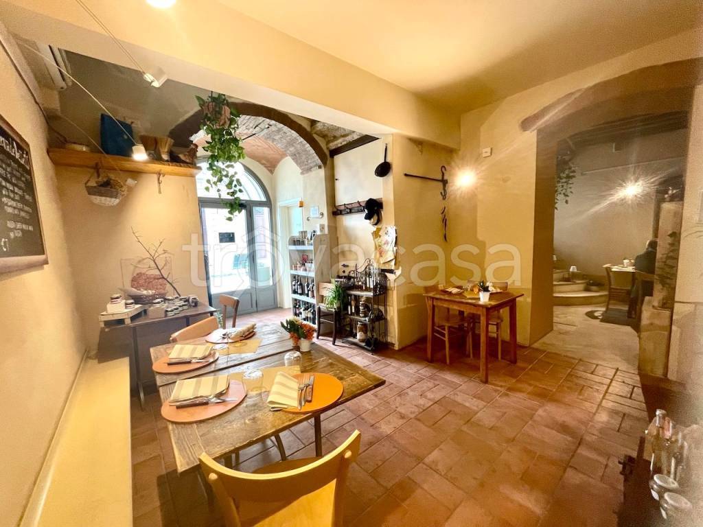 negozio in vendita a Montalcino
